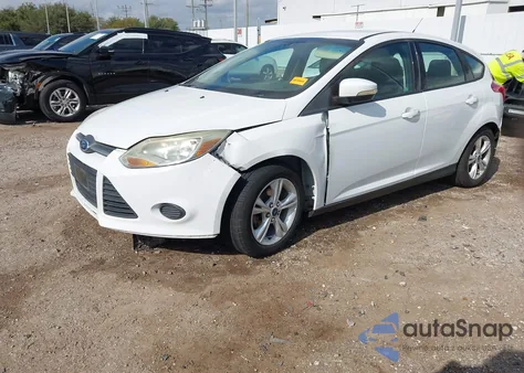 2014 Ford Focus Se z USA, uszkodzony, nr VIN 1FADP3K22EL400604